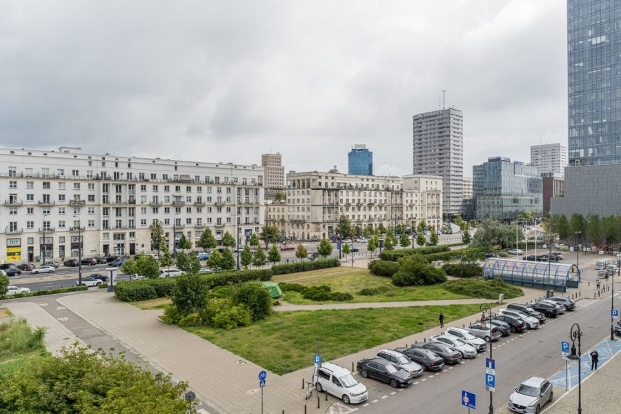 Warszawa, Śródmieście Północne, Zielna, Samo centrum METRA ŚWIĘTOKRZYSKA 250 m