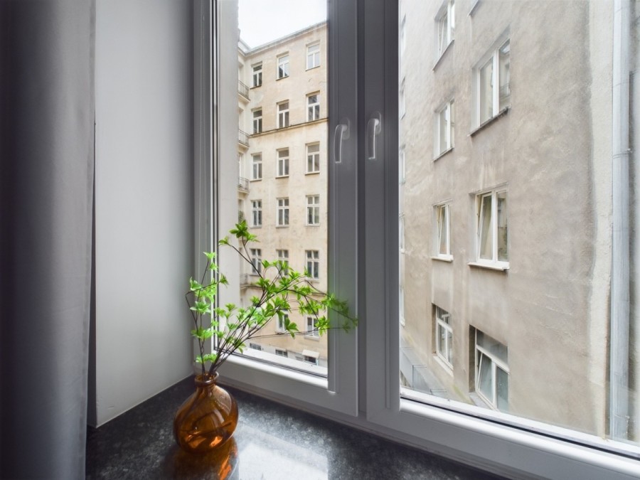 Warszawa, Śródmieście, Plac Konstytucji, Stylowy apartament w zabytkowej kamienicy