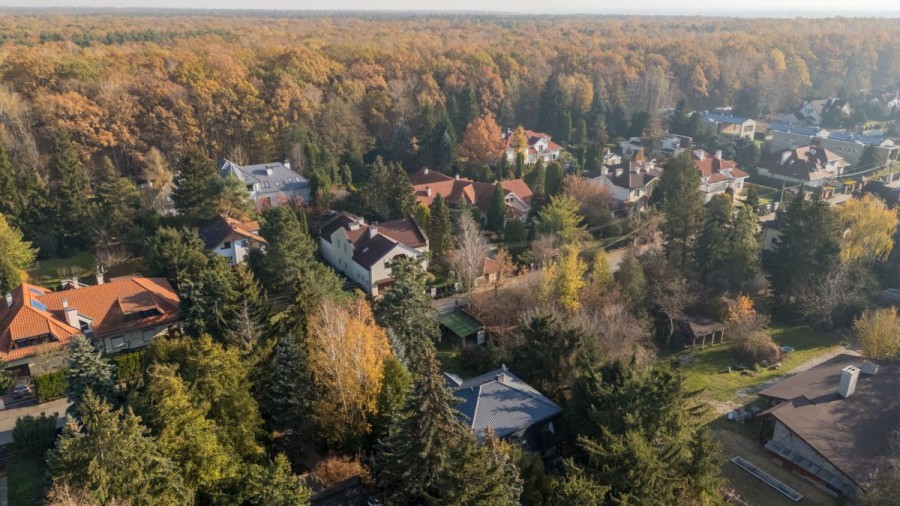 Warszawa, Ursynów Pyry, Słonki, Klimatyczna willa przy Lesie Kabackim.